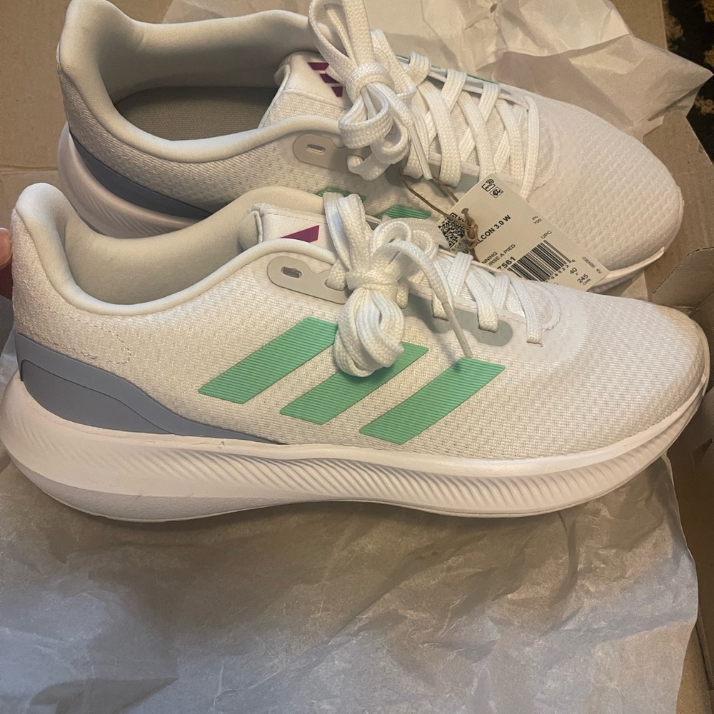 Adidas RunFalcon 3.0 White Sneakers with Mint Green women’s size 8